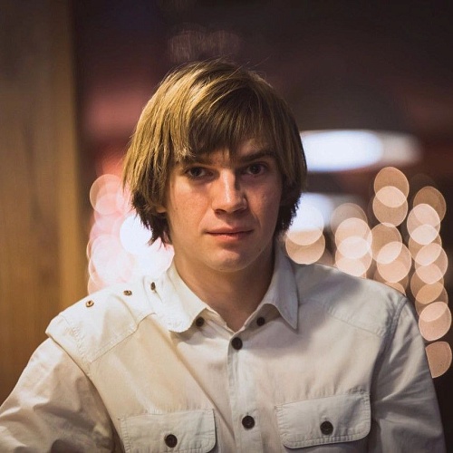 Андрей Дурин